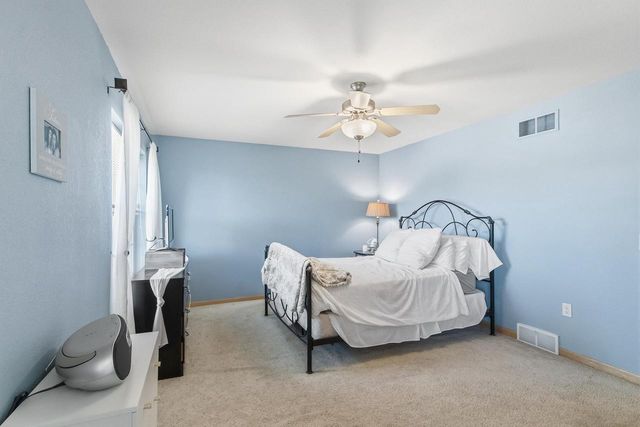 694 CLARDELL Drive, Sun Prairie, WI 53590
