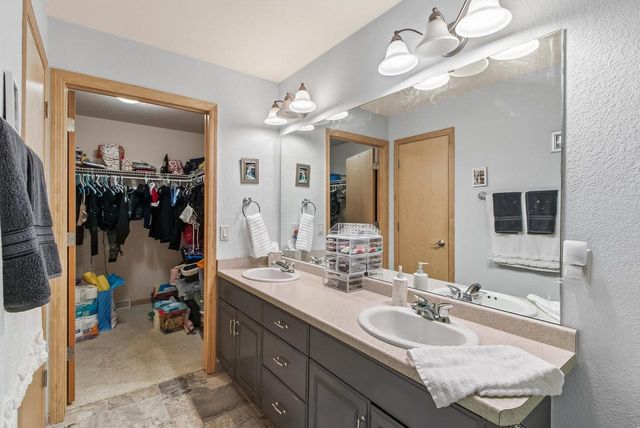 694 CLARDELL Drive, Sun Prairie, WI 53590