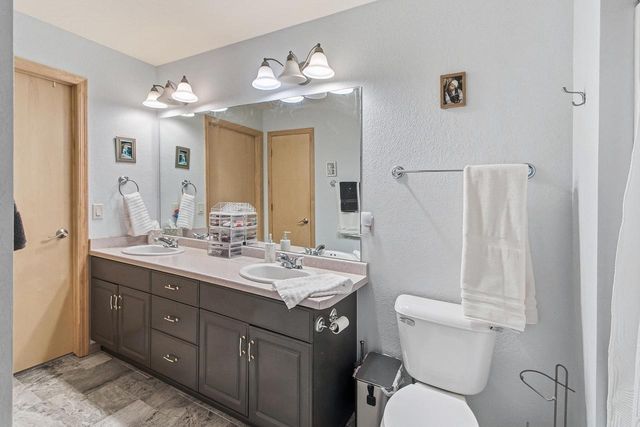 694 CLARDELL Drive, Sun Prairie, WI 53590