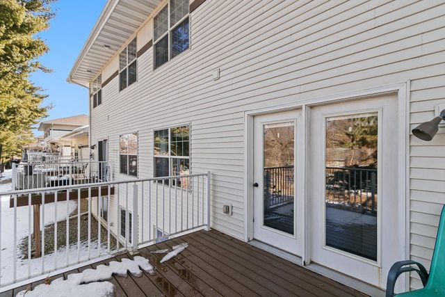 694 CLARDELL Drive, Sun Prairie, WI 53590