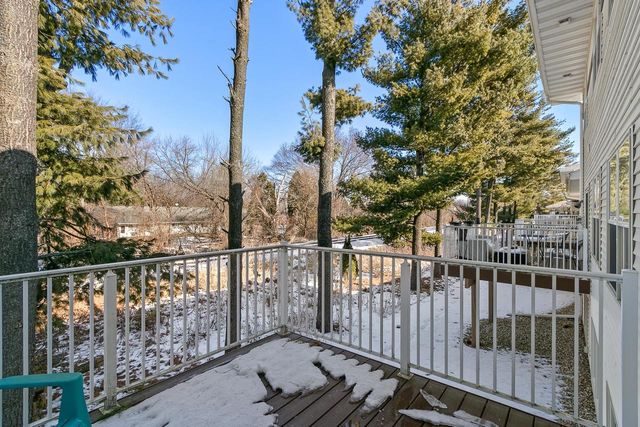 694 CLARDELL Drive, Sun Prairie, WI 53590