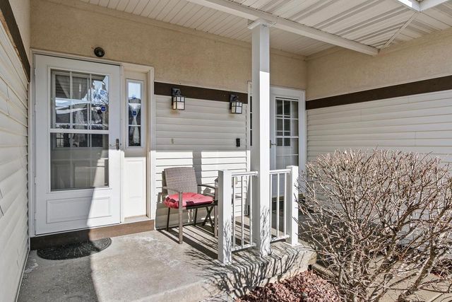 694 CLARDELL Drive, Sun Prairie, WI 53590