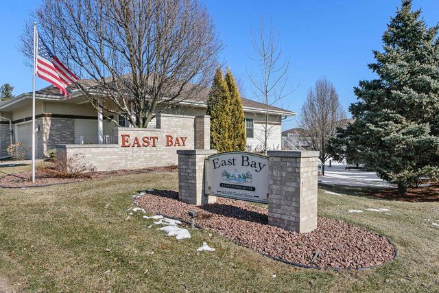694 CLARDELL Drive, Sun Prairie, WI 53590