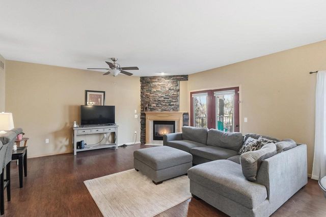 694 CLARDELL Drive, Sun Prairie, WI 53590