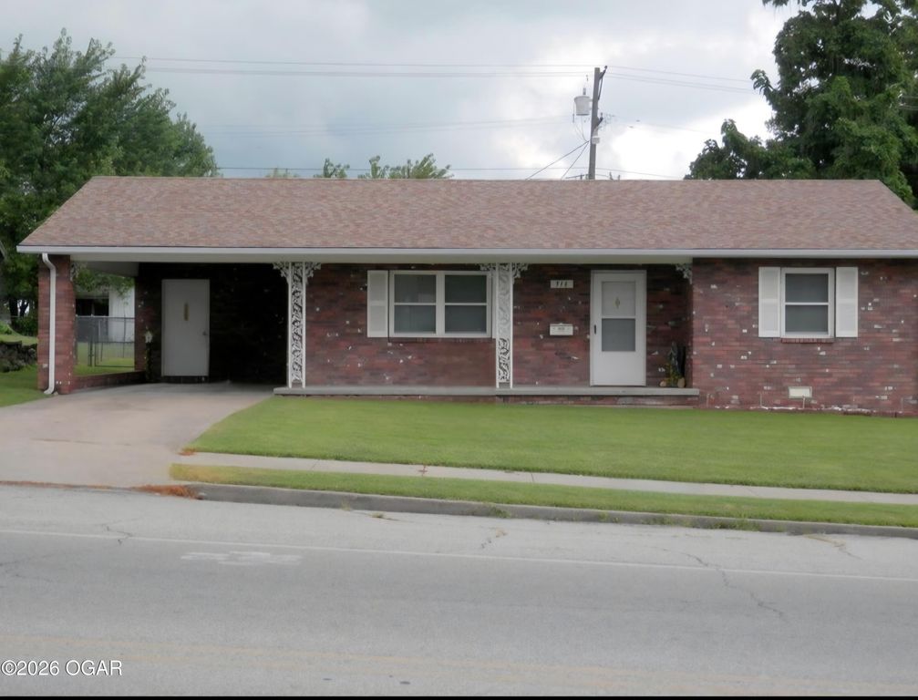 916 S Main Street, Galena, KS 66739