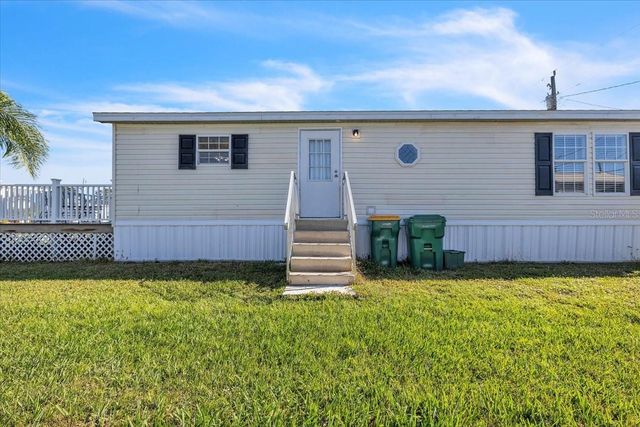 2601 CARL AVENUE, Punta Gorda, FL 33950