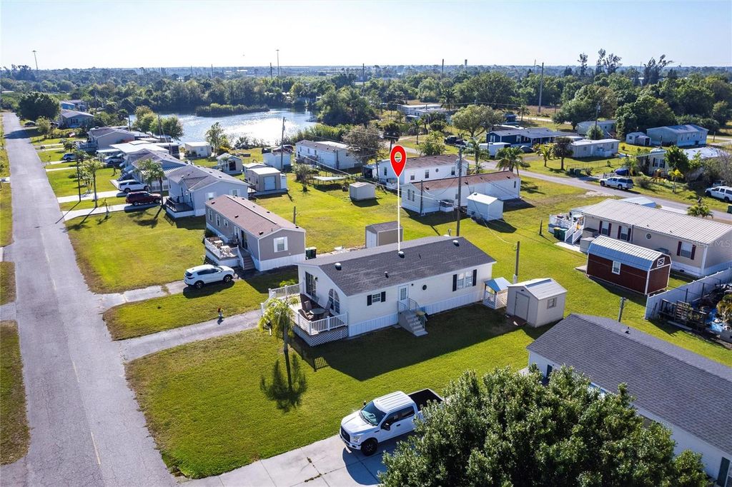 Image 2 of property listing at 2601 CARL AVENUE, Punta Gorda, FL 33950