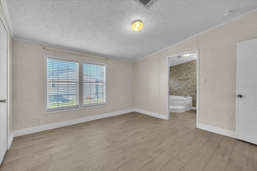 Image 11 of property listing at 2601 CARL AVENUE, Punta Gorda, FL 33950