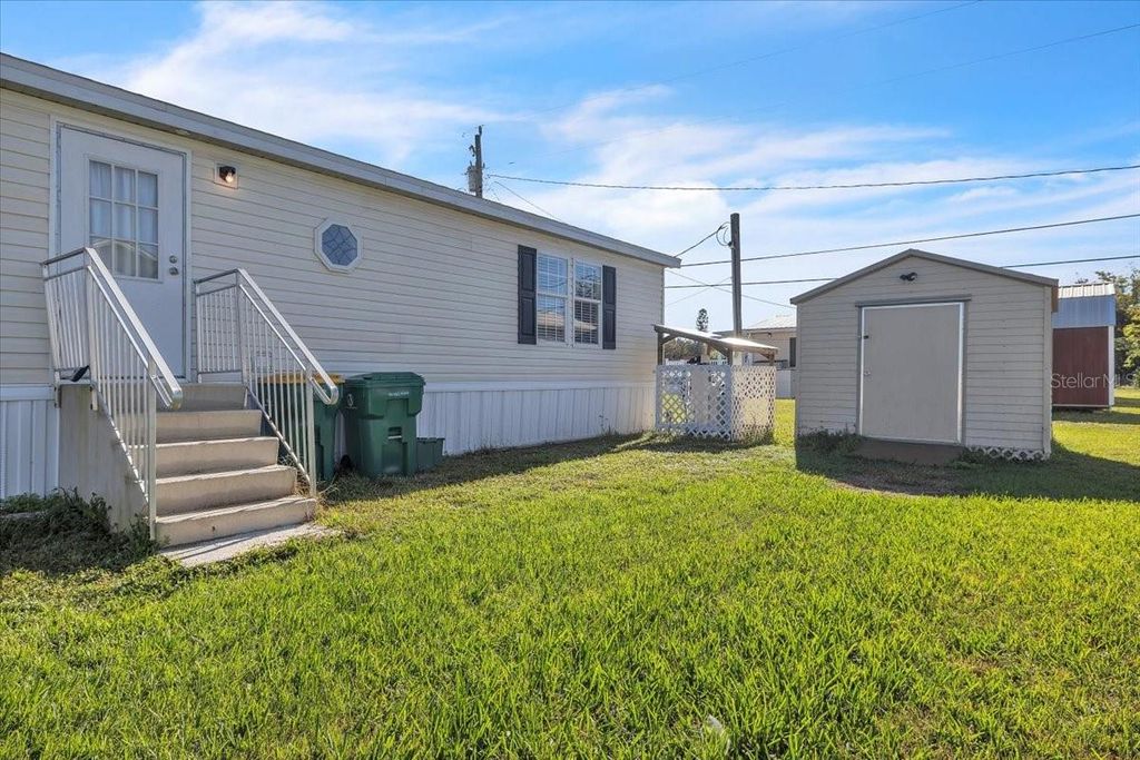 Image 21 of property listing at 2601 CARL AVENUE, Punta Gorda, FL 33950