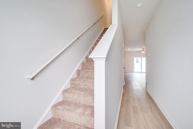 73 CRAMSFORD ST, Falling Waters, WV 25419