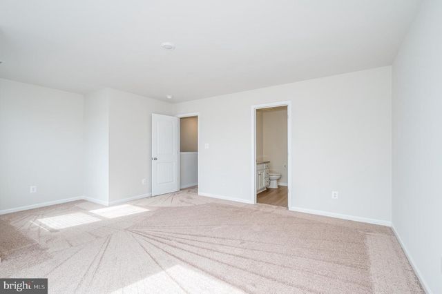 73 CRAMSFORD ST, Falling Waters, WV 25419