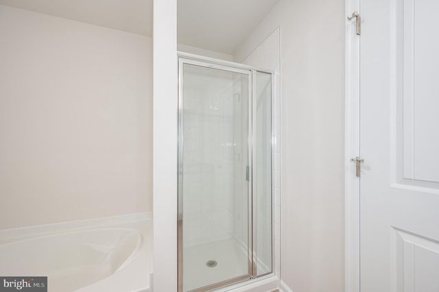 73 CRAMSFORD ST, Falling Waters, WV 25419