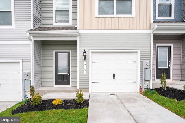 73 CRAMSFORD ST, Falling Waters, WV 25419