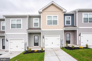 73 CRAMSFORD ST, Falling Waters, WV 25419