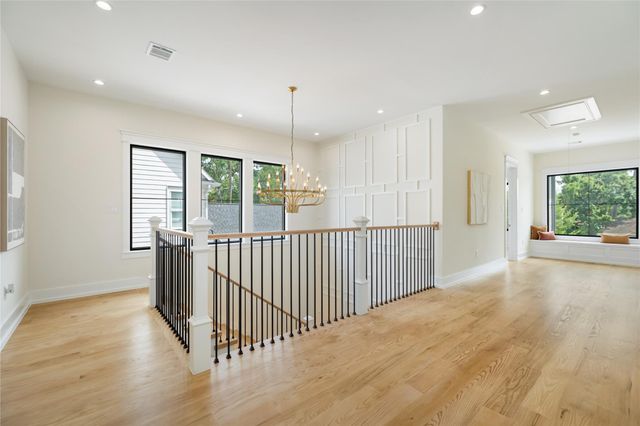 934 W 43rd Street, Houston, TX 77018