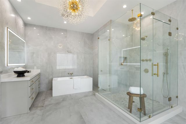 934 W 43rd Street, Houston, TX 77018