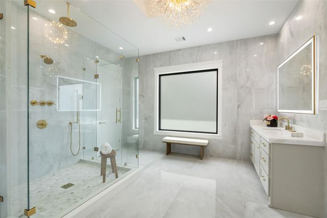 934 W 43rd Street, Houston, TX 77018