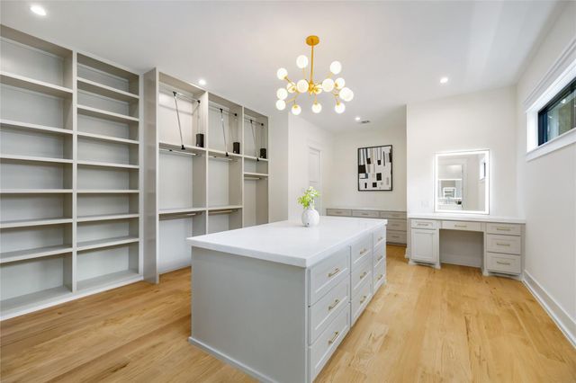 934 W 43rd Street, Houston, TX 77018