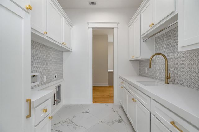 934 W 43rd Street, Houston, TX 77018