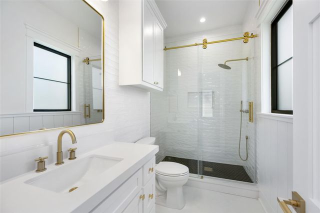 934 W 43rd Street, Houston, TX 77018