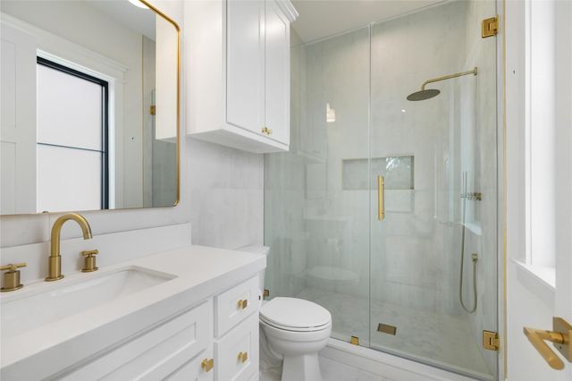934 W 43rd Street, Houston, TX 77018