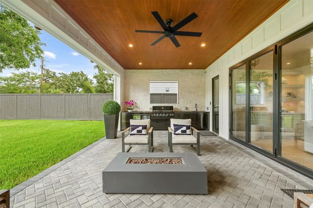 934 W 43rd Street, Houston, TX 77018