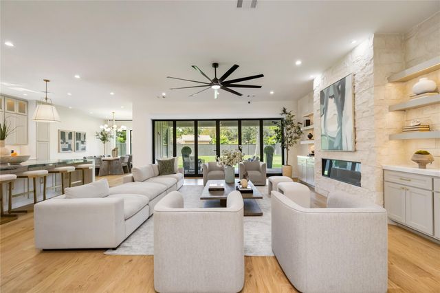 934 W 43rd Street, Houston, TX 77018