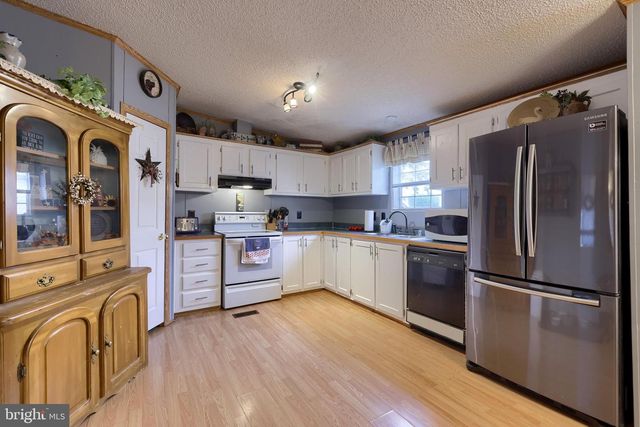 103 JEMFIELD CT, Lancaster, PA 17603