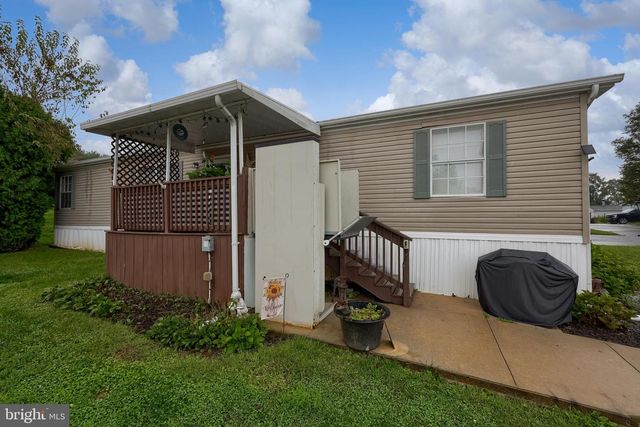 103 JEMFIELD CT, Lancaster, PA 17603