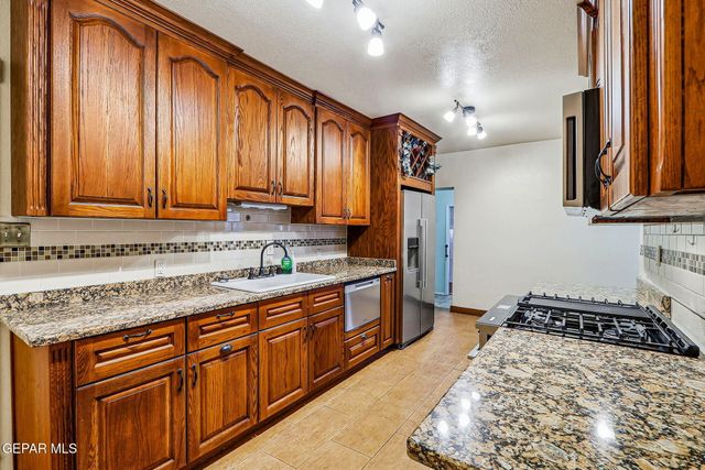 4130 TROWBRIDGE Drive, El Paso, TX 79903