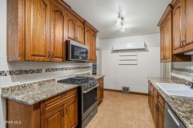 4130 TROWBRIDGE Drive, El Paso, TX 79903