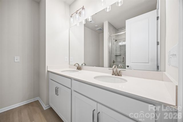 5640 Kingspan Drive, Charlotte, NC 28217