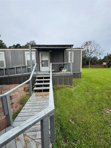 2785 Highway 62 N, Orange, TX 77632