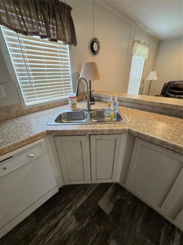 2785 Highway 62 N, Orange, TX 77632