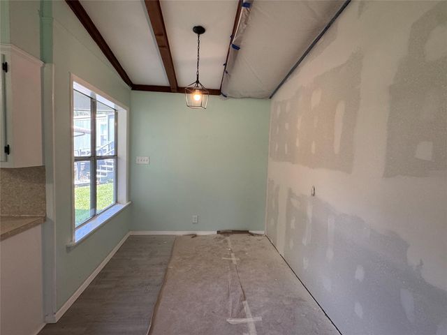 2785 Highway 62 N, Orange, TX 77632