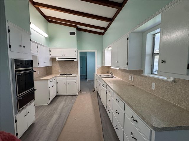 2785 Highway 62 N, Orange, TX 77632