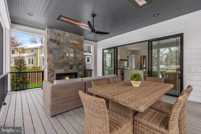 123 TAPAWINGO RD SW, Vienna, VA 22180