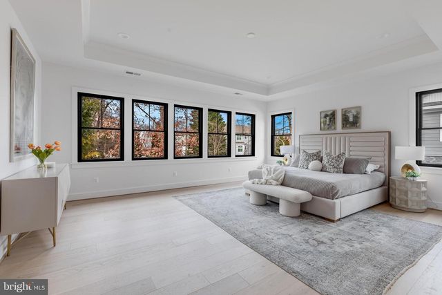 123 TAPAWINGO RD SW, Vienna, VA 22180