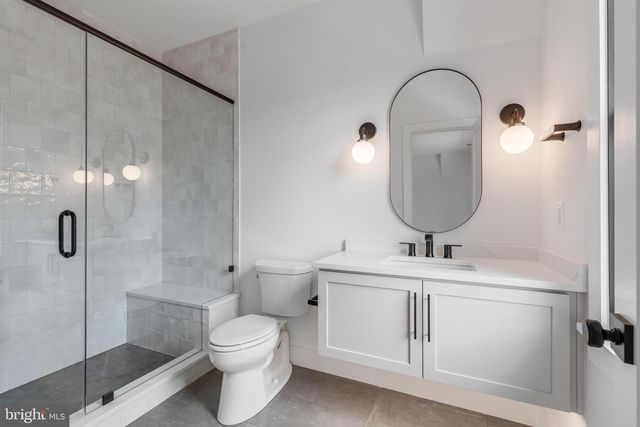 123 TAPAWINGO RD SW, Vienna, VA 22180