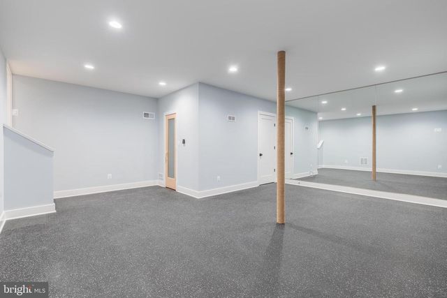 123 TAPAWINGO RD SW, Vienna, VA 22180