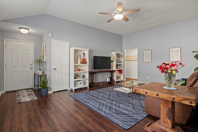 8570 Bearden Lane, Dallas, TX 75227