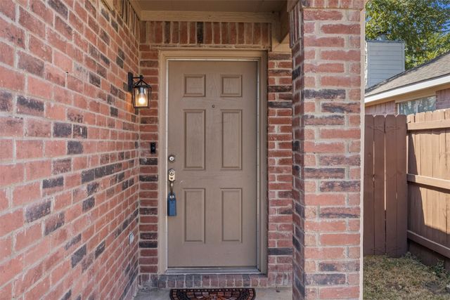 8570 Bearden Lane, Dallas, TX 75227
