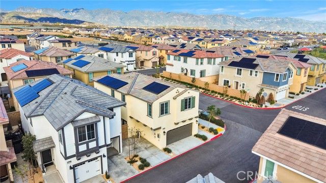 16604 Quince Lane, Fontana, CA 92336