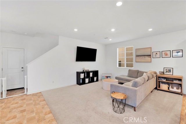 16604 Quince Lane, Fontana, CA 92336