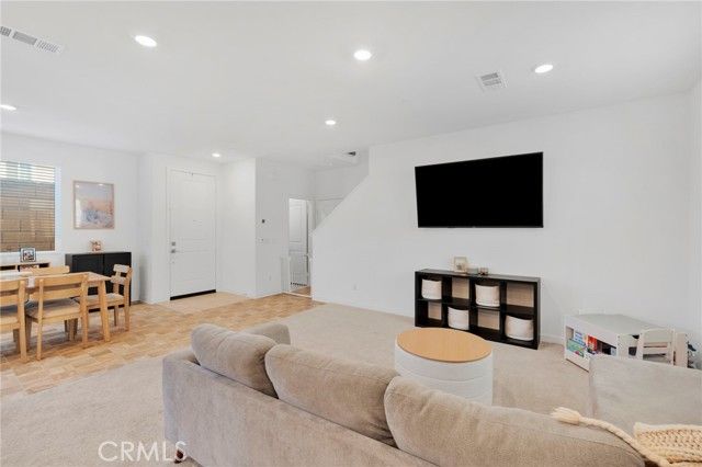 16604 Quince Lane, Fontana, CA 92336