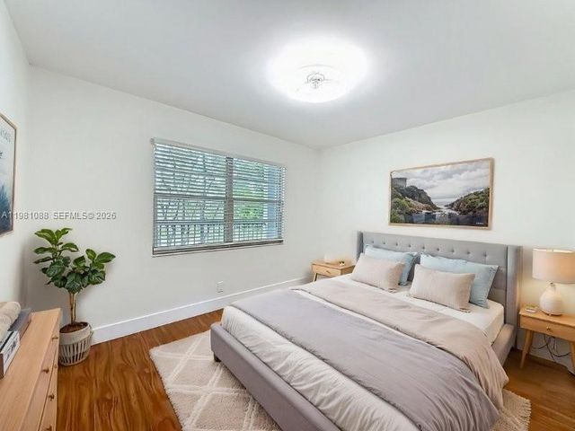 12701 SW 13th St 310F, Pembroke Pines, FL 33027