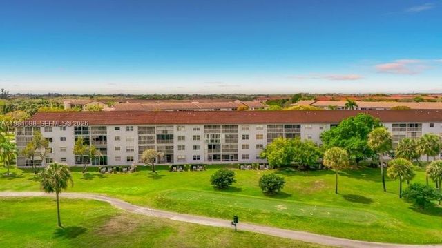 12701 SW 13th St 310F, Pembroke Pines, FL 33027