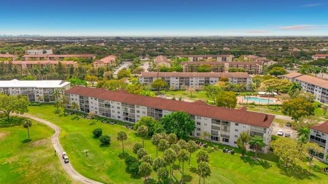 12701 SW 13th St 310F, Pembroke Pines, FL 33027