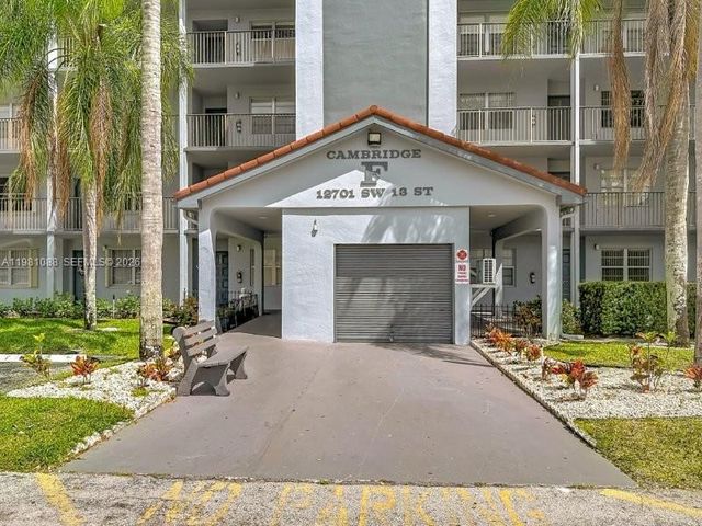 12701 SW 13th St 310F, Pembroke Pines, FL 33027
