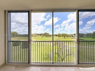 12701 SW 13th St 310F, Pembroke Pines, FL 33027